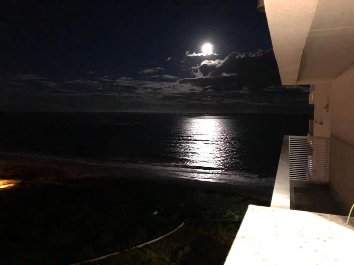 Ape Estilo Resort C/ Pe Na Areia E Vista Mar, Proximo Ao Beto Carrero Piçarras Dış mekan fotoğraf