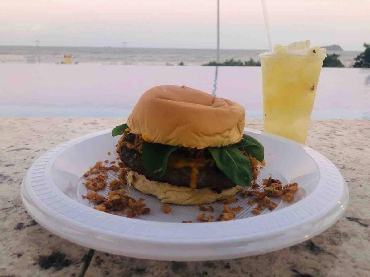 Ape Estilo Resort C/ Pe Na Areia E Vista Mar, Proximo Ao Beto Carrero Piçarras Dış mekan fotoğraf